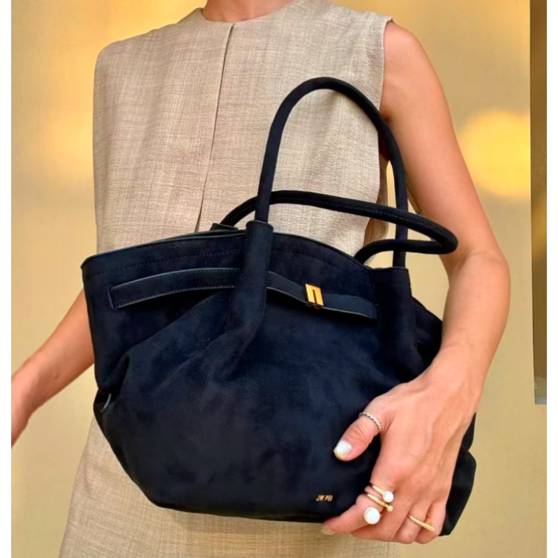 Hana Dumpling-Shaped Large Cap - đánh giá và giá Women Bags 2026 Trends