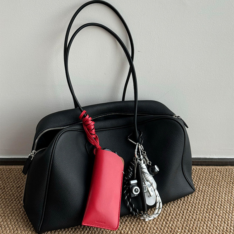 Black Soft Leather Boston Tote - đánh giá và giá Women Bags 2026 Trends